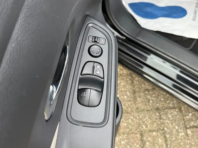 Nissan Micra 1.0L Acenta 2019 Benzine 10