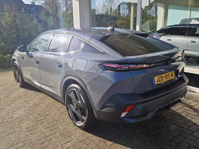 Peugeot 408 1.6 HYbrid GT 180 EAT8 2024 Hybride Benzine 29