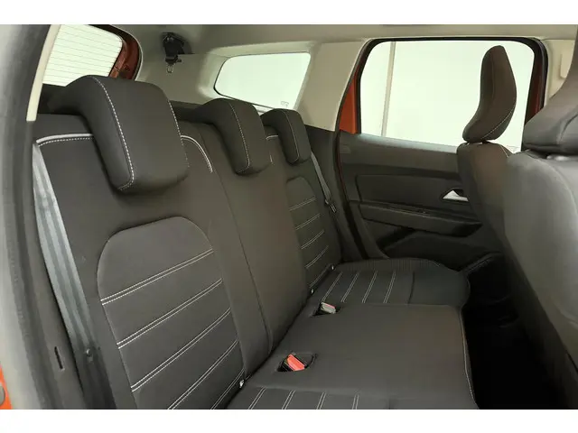 Dacia Duster 1.3 TCe 150 Journey 2023 Benzine 13