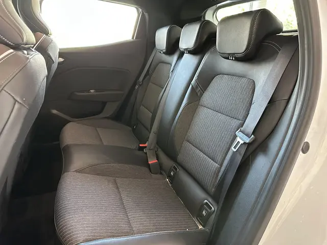 Renault Clio 1.0 TCe Intens 2022 LPG/Gas 8