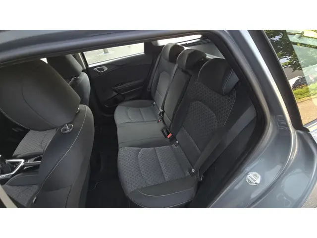 Kia Ceed Sportswagon 1.4 T-GDi DynamicLine 2020 Benzine 33