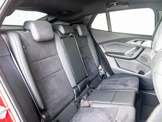 BMW X2 sDrive20i 2024 Benzine 11