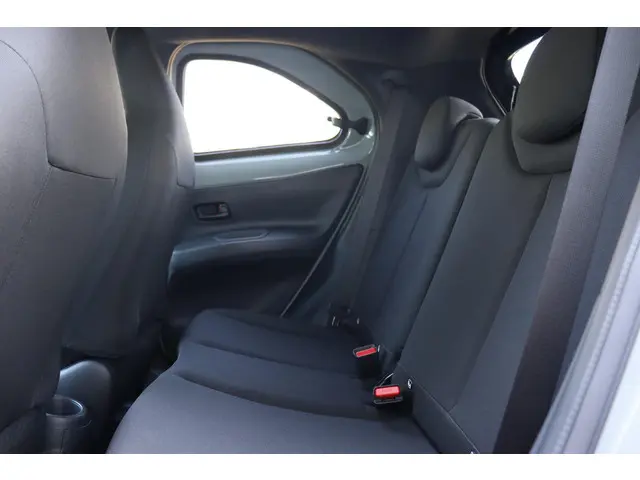 Toyota Aygo X 1.0 VVT-i MT Pulse, 2025 Benzine 24