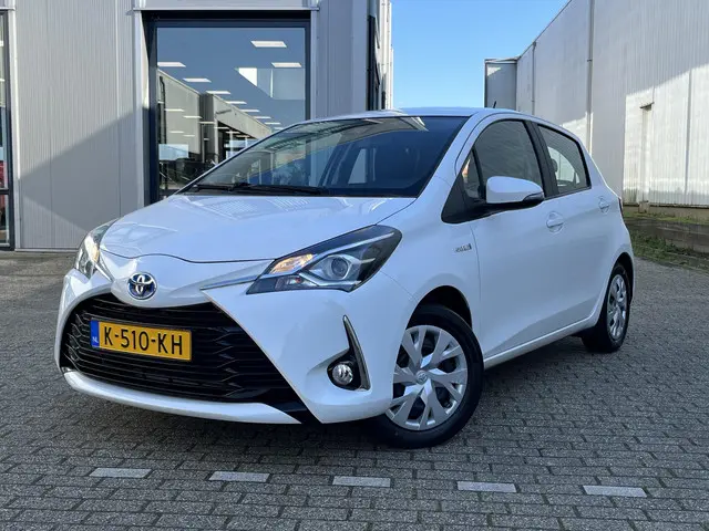 Toyota Yaris 1.5 Hybrid Active 2019 Hybride Benzine 68