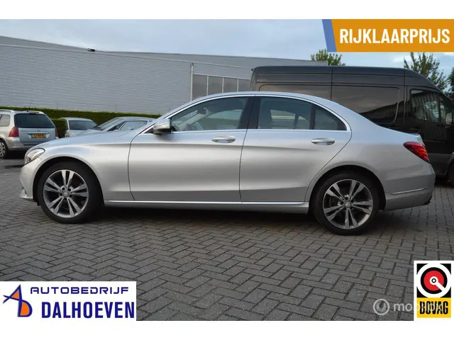 Mercedes-Benz C-Klasse 180 2014 Benzine 11