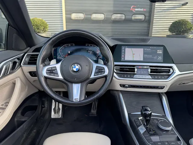 BMW 4 Serie Cabrio 420d High Executive 2022 Diesel 15