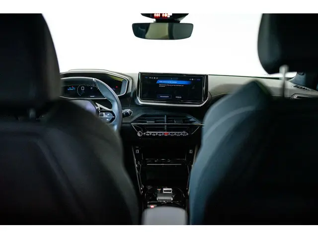 Peugeot e-2008 EV GT 54 kWh 2023 Elektrisch 5