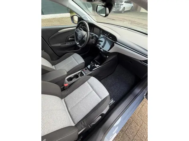 Opel Corsa 1.2 Level 2 2024 Benzine 12