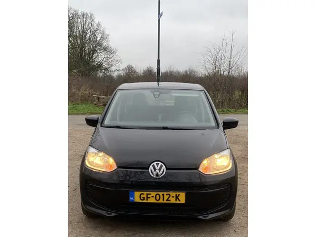 Volkswagen up! 1.0 move up! BlueM. 2015 Benzine 9