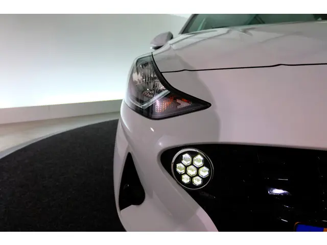 Hyundai i10 1.0 Comfort 5-zits 2022 Benzine 24