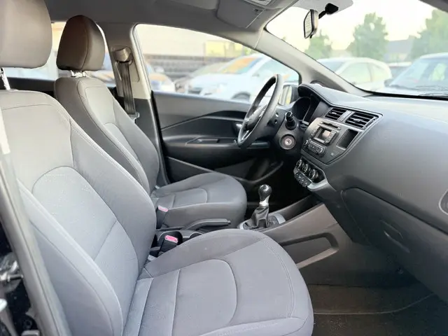 Kia Rio 1.2 CVVT BusinessL. 2014 Benzine 6