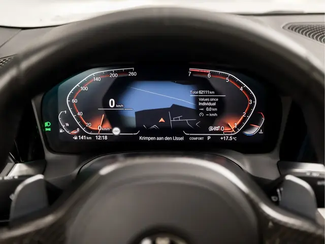 BMW 3 Serie 330i High Executive M Sport 2019 Benzine 25