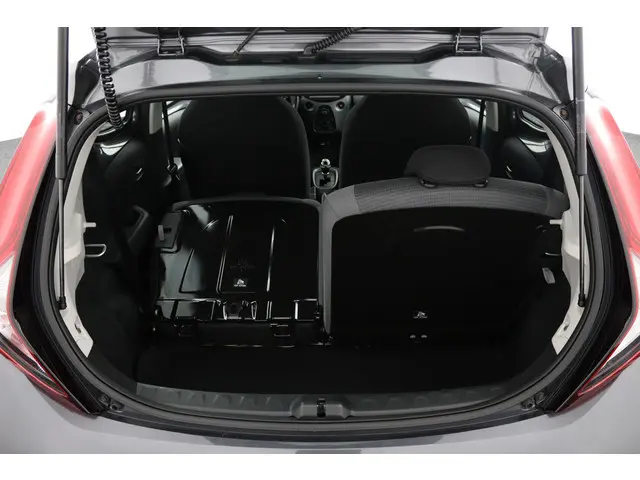 Toyota Aygo 1.0 VVT-i x-play 2021 Benzine 24