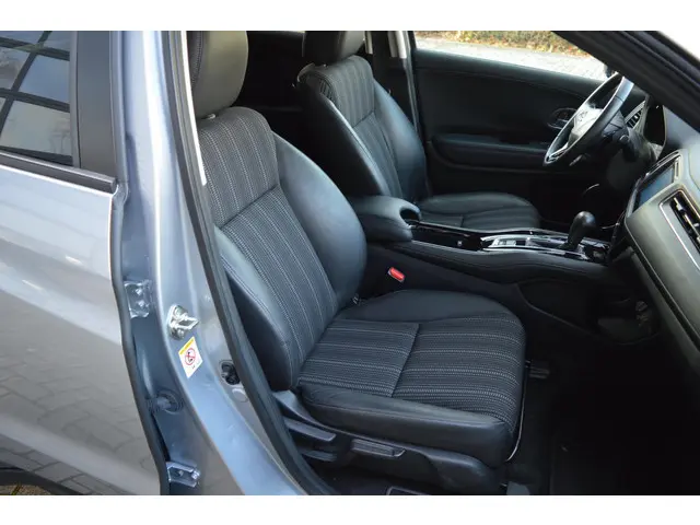 Honda HR-V 1.5 i-VTEC Executive automaat 2017 Benzine 15
