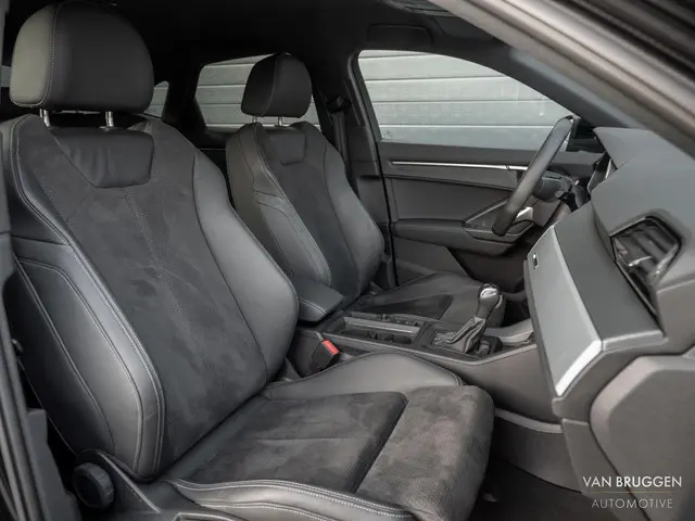 Audi Q3 Sportback 35 TFSI S-Line 2022 Benzine 16