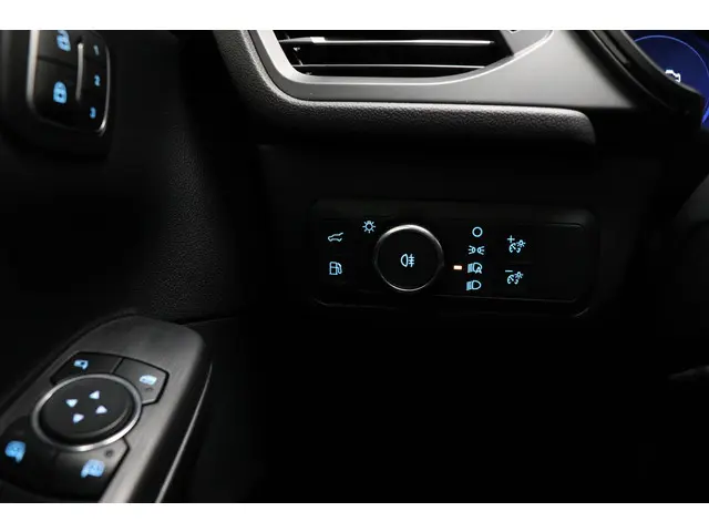 Ford Kuga 2.5 PHEV ST-Line X 2025 Hybride Benzine 33