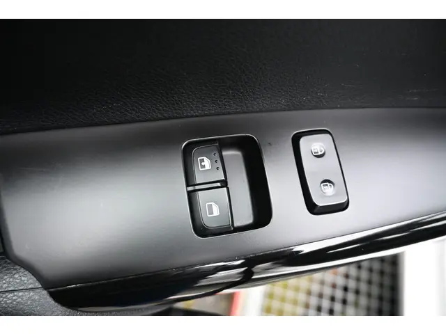 Kia Picanto 1.0 DPi ComfortLine 2023 Benzine 24