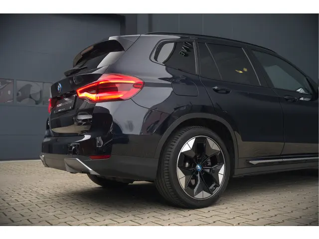 BMW iX3 High Executive 80 kWh 2021 Elektrisch 26