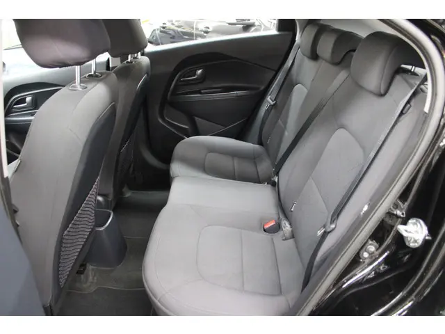 Kia Rio 1.2 CVVT Comfort Pack 2013 Benzine 6