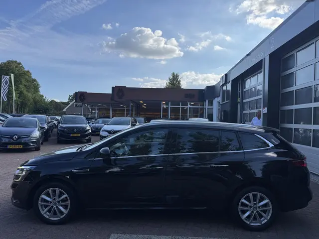 Renault Mégane Estate 1.2 TCe Limited 2018 Benzine 8