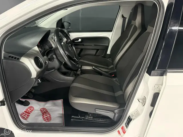 Volkswagen up! 1.0 BMT high up! 2019 Benzine 9