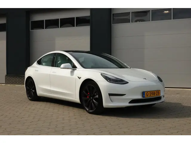Tesla Model 3 Performance AWD 75 kWh 2019 Elektrisch 4