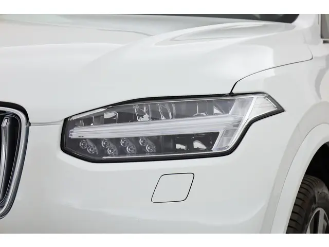 Volvo XC90 T8 Recharge Plus Bright 2024 Hybride Benzine 27