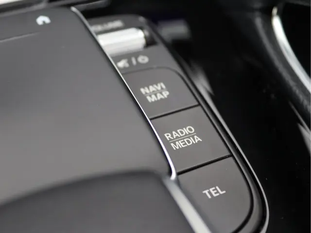 Mercedes-Benz GLE 350 D 4MATIC AMG 2021 Diesel 81