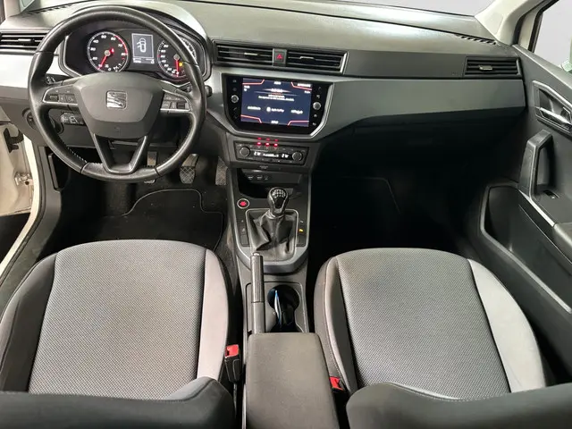 SEAT Arona 1.0 TSI Style Business Intense 2019 Benzine 6