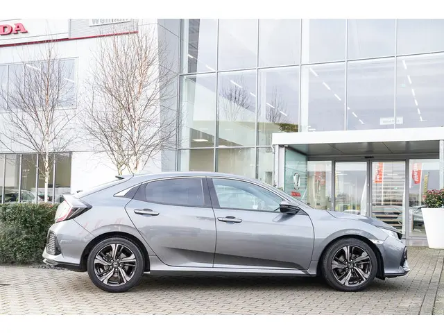 Honda Civic 1.0i VTEC ELEGANCE TURBO 2017 Benzine 45