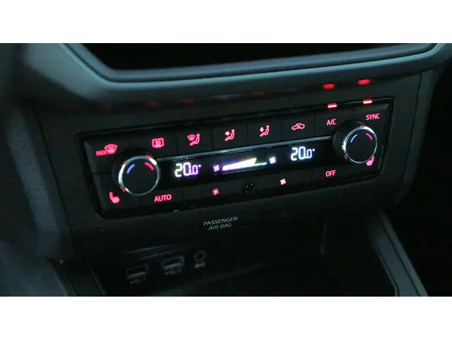 SEAT Ibiza 1.0 TSI 95pk Style 2018 Benzine 31