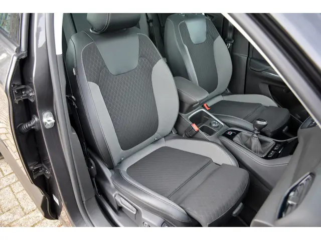 Opel Grandland X 1.2 Turbo Ultimate 2018 Benzine 57