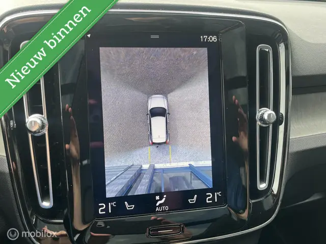 Volvo XC40 1.5 T5 Recharge R-Design 2022 Hybride Benzine 12
