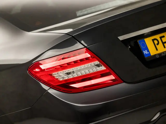 Mercedes-Benz C-Klasse Coupé 180 AMG Sport 2012 Benzine 26