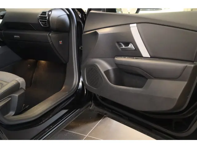 Citroën C4 PT 130 Shine 2022 Benzine 8