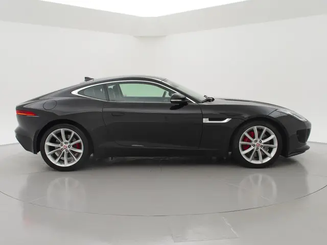 Jaguar F-Type 3.0 V6 340 PK COUPÉ 2017 Benzine 36
