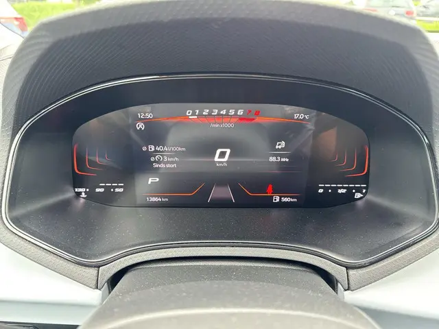 SEAT Arona 1.0 TSI Style 2024 Benzine 13