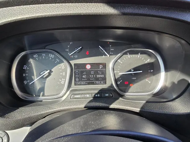 Opel Vivaro 2.0 CDTI L3H1 Edition 2019 Diesel 13