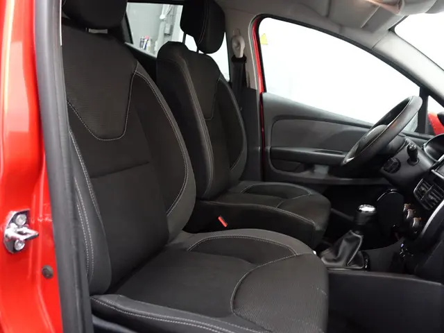 Renault Clio 0.9 TCe Sport- 2017 Benzine 18