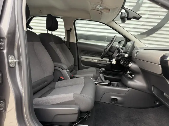 Citroën C4 Cactus 1.2 PureTech Feel 2018 Benzine 10