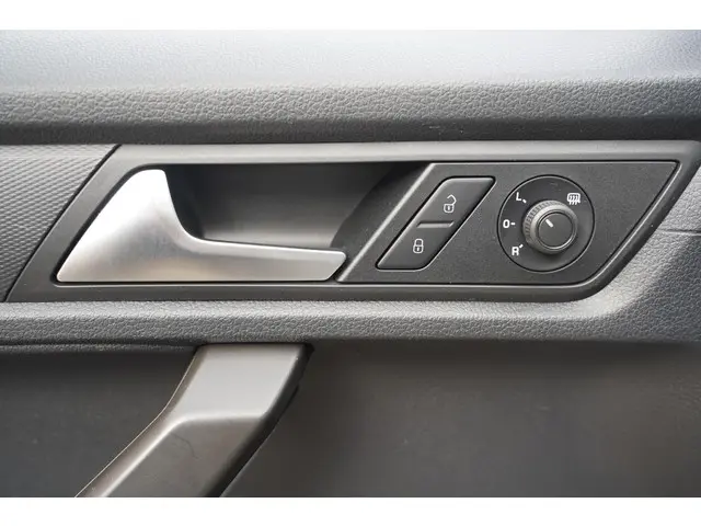 Volkswagen Caddy Maxi 1.0 TSI Trendline 2020 Benzine 25