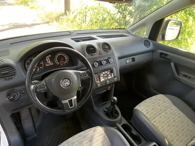 Volkswagen Caddy 1.6 TDI Maxi 2013 Diesel 13