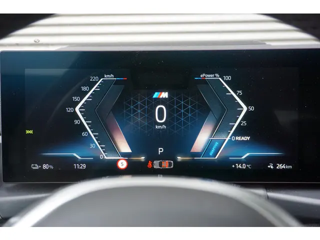 BMW i4 eDrive35 2024 Elektrisch 23