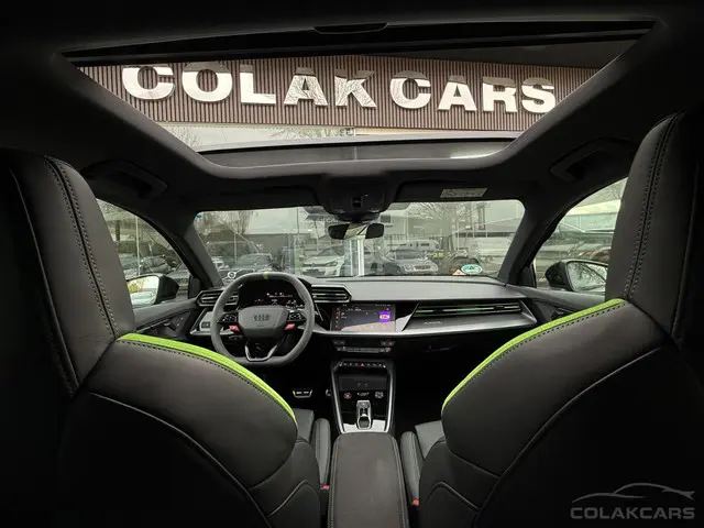 Audi RS3 2.5 TFSI RS 3 quattro 2025 Benzine 61