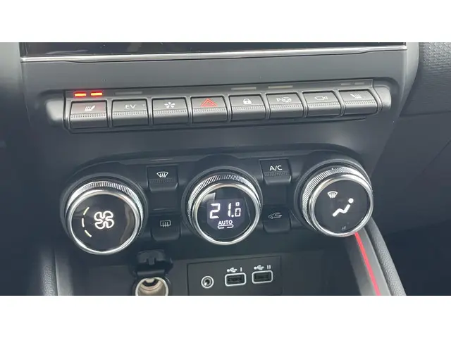 Mitsubishi Colt 1.6 HEV Instyle 2024 Hybride Benzine 12