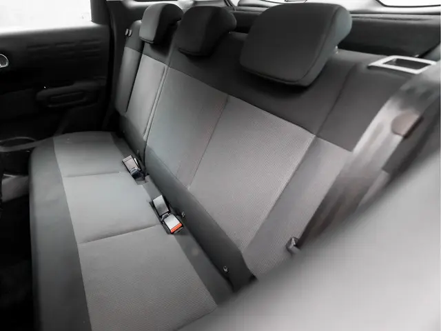 Citroën C3 Aircross 1.2 PureTech Feel Sport 2018 Benzine 14