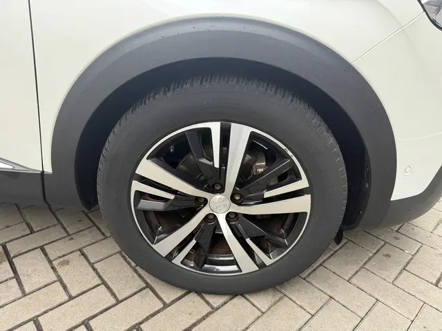 Peugeot 3008 1.6 GT Line | 1e Eigenaar|NL Auto| 2018 Benzine 18
