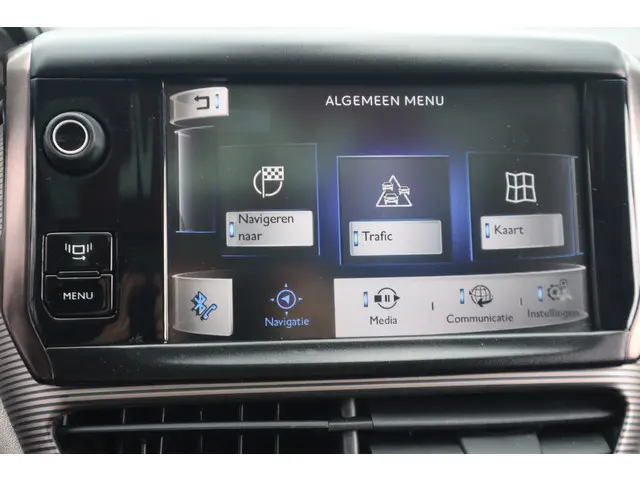 Peugeot 2008 1.6 VTi Féline 2013 Benzine 22