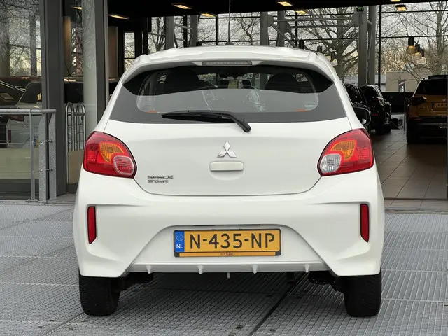 Mitsubishi Space Star 1.2 Cool+ 2021 Benzine 19