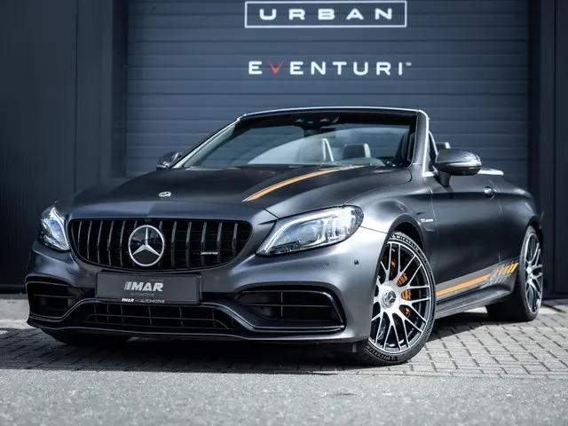Mercedes-Benz C-Klasse Cabrio AMG 63 S 2022 Benzine 4